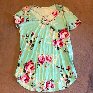 Twenty Ten size large blouse